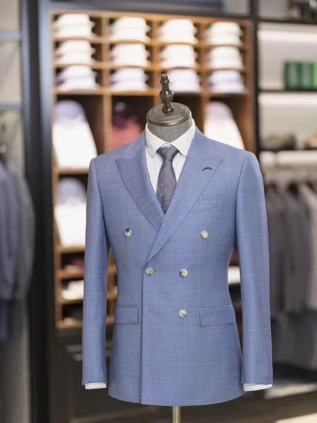 <b>西安附近的工作服定制厂家首选梦士豪</b>
